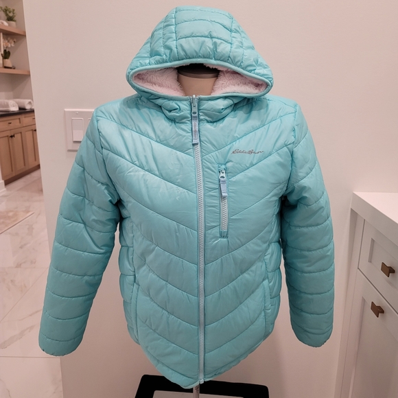 Eddie Bauer Deer Harbor Reversible Hooded Puffer Jacket - Picture 5 of 13